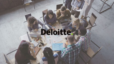 Studiu Deloitte: românii din generațiile Millennials și Z se așteaptă la înrăutățirea situației economice și a contextului sociopolitic în acest an. Principalul lor motiv de îngrijorare este legat de creșterea costului cu traiul zilnic studiu deloitte millenials gen z economie job - em360