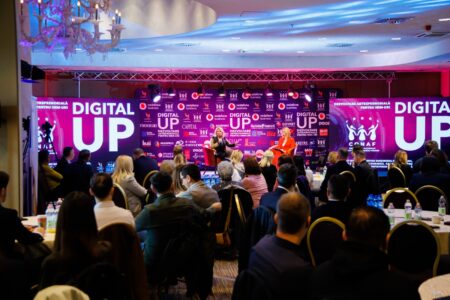 Reducerea birocrației și extinderea educației sunt vectorii transformării digitale cover digital up iasi - em360