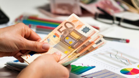 sfaturi reduce stresul financiar - em360