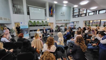Conferința #ITforENERGY – Zilele Smart Industry – din Ploiești | Digitalizarea IMM-urilor ca motor în creșterea competitivității Zilele Smart Industry Îmbunătăţirea nivelului de cunoştinţe în domeniul IT - em360