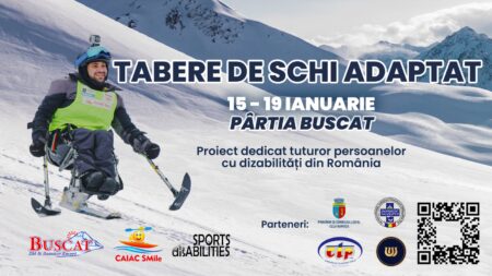 Încep taberele de schi adaptat persoanelor cu dizabilități! Caiac SMile deschide sezonul pe domeniul de la Buscat (jud. Cluj), pe 15 ianuarie tabere de schi adaptat em360