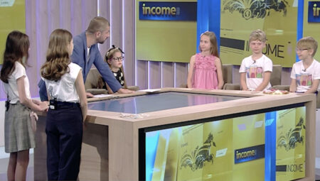 COVER INCOME 01-06 EM360