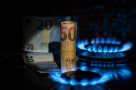 Facturile la gaze vin luna asta cu o majorare de 19% a tarifelor de distribuție em360