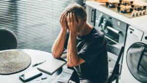 analiza de ce majorarea salariului minim nu e o idee buna acum reforma e sublima dar lipseste cu desavarsire em360