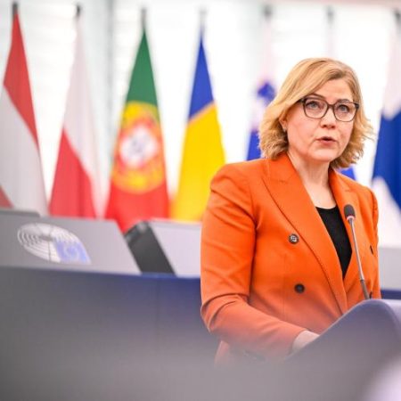 AI Act are parte de primul test real în Parlamentul European em360