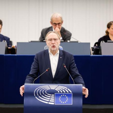 Parlamentul European pune pe pauză legislația comercială UE – SUA până la încetarea amenințărilor la adresa Groenlandei em360