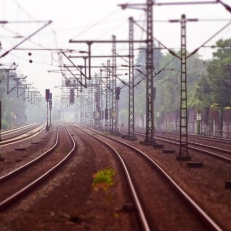 Comisia pentru Transporturi susține acordul pentru eficiența feroviară transfrontalieră em360