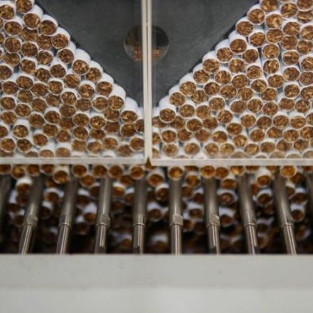 Parchetul European închide o „fabrică de bani” ilegală în Italia 21,5 tone de tutun confiscate și trei cetățeni moldoveni cercetați em360