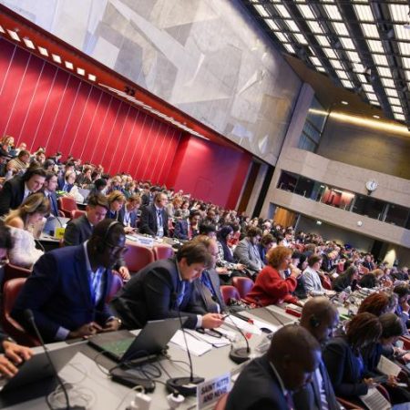 UE susține faptele și dovezile la primul panel global privind poluarea sfidând retragerea SUA din multilateralism em360