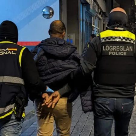 Rețeaua de trafic de droguri care furniza cocaină Islandei a fost dezmembrată em360