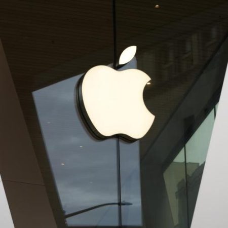 Apple Scapă de Regulile DMA pentru Hărți și Publicitate în Urma Deciziei UE em360