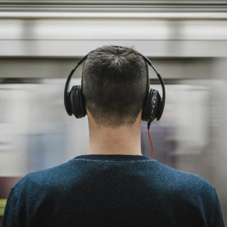 Comisia aprobă achiziția condiționată a Downtown de către UMG em360