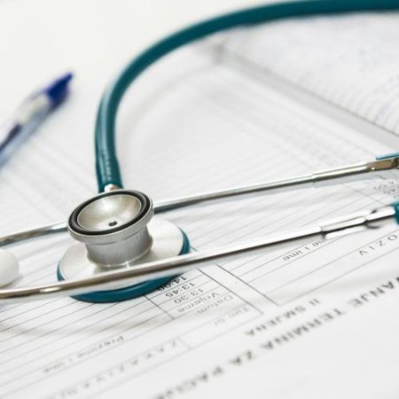 Comisia Europeană închide ancheta Edwards privind posibile restricții asupra medicilor em360