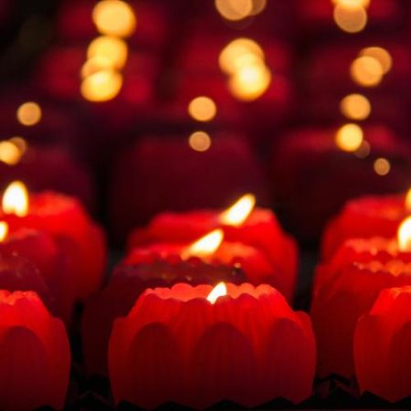 UE impune taxe vamale drastice lumânărilor din China pentru a proteja industria locală em360