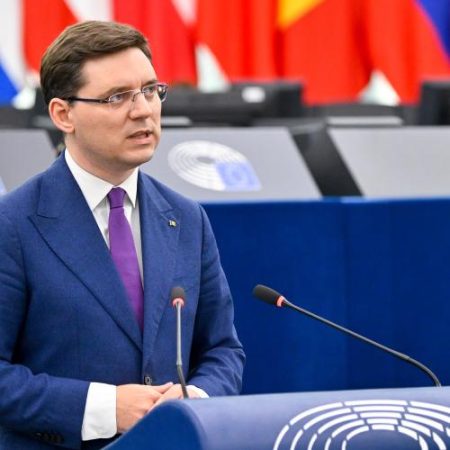 Victor Negrescu spune că procesul de extindere și inteligența artificială vor remodela Parlamentul European până în 2040 em360