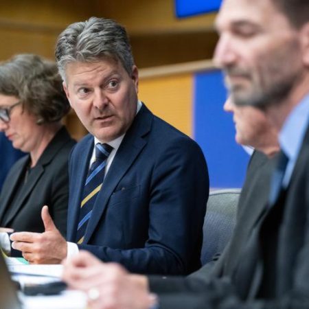 Parlamentul UE aprobă descărcarea de gestiune pentru 2024 dar cere sancțiuni mai dure pentru încălcarea statului de drept em360