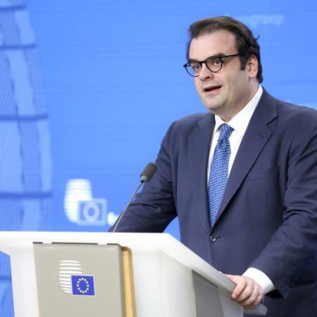 Economia zonei euro rămâne solidă dar incertitudinea globală persistă avertizează președintele Eurogrupului înaintea summitului em360