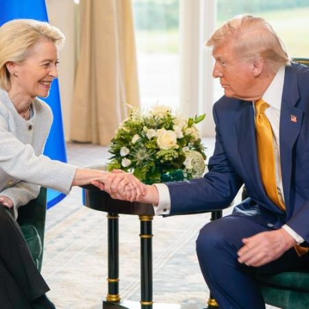 Parlamentul European condiționează reducerea tarifelor UE-SUA de respectarea angajamentelor americane em360