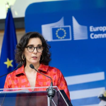 Comisia vrea o Europă pregătită pentru crize comisara Lahbib anunță standarde minime și un hub european de coordonare em360