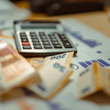 Eurodeputații cer instrumente digitale mai puternice și cooperare extinsă pentru protejarea bugetului UE em360