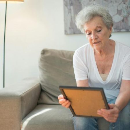 Un test de sânge dezvoltat cu fonduri UE ar putea depista Alzheimer înainte de simptome em360