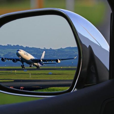 Curtea de Justiție a Uniunii Europene limitează invocarea circumstanțelor extraordinare în cazul întârzierilor cauzate de decizii autonome ale companiei aeriene em360