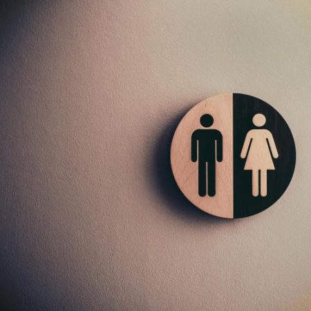 Parlamentul European cere reducerea gender care gap și recunoașterea îngrijirii ca drept fundamental em360