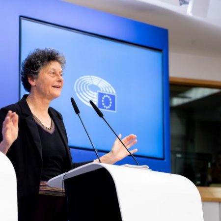 Parlamentul European salută decizia Curții de Justiție a Uniunii Europene împotriva legii anti-LGBTIQ+ din Ungaria em360