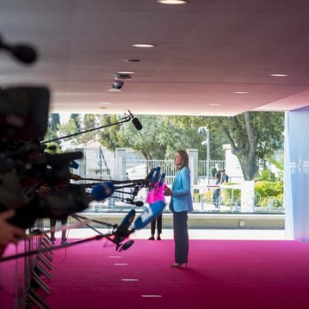 Roberta Metsola le spune liderilor UE că Europa nu poate intra într-o nouă eră cu un buget vechi em360