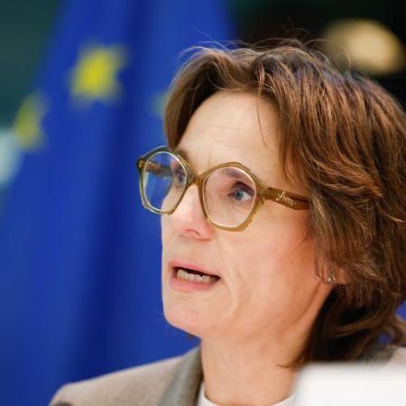 Comisia Europeană vrea să transforme deșeurile în resurse strategice pentru industria UE em360