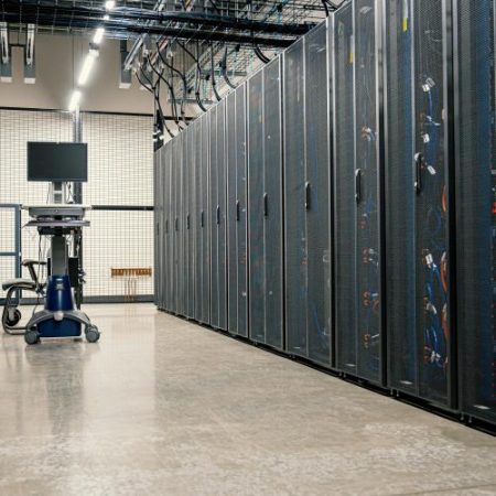 Centrele de date consumă deja 3% din electricitatea UE iar Bruxellesul pregătește reguli mai stricte em360