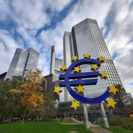 Băncile europene vor calcula riscul valutar pe baza unei liste actualizate de monede corelate em360