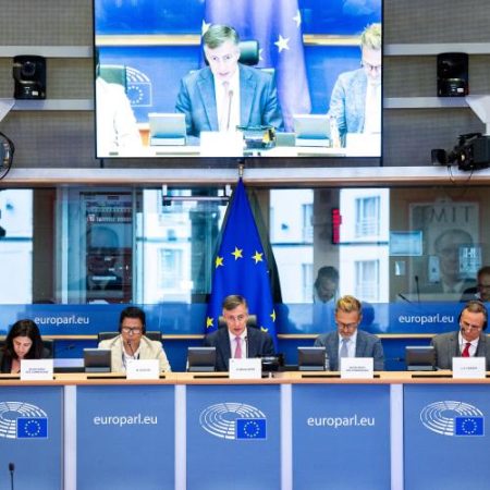 Eurodeputații cer toleranță zero față de represiunea transnațională în UE em360