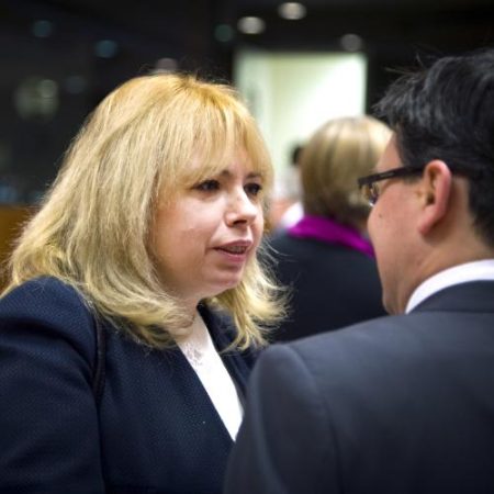 Guvernatoarea Băncii Naționale a Moldovei și ministrul finanțelor spun că Republica Moldova trebuie să transforme reformele europene în investiții și credibilitate economică em360