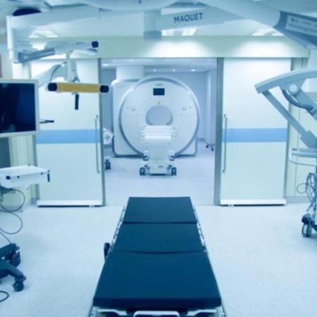 Uniunea Europeană sprijină cu 46,1 milioane de euro o terapie genică pentru Parkinson dezvoltată la Varșovia em360