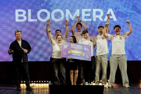 Opera în care s-a jucat viitorul: 15.700 de tineri, 150.000 de euro investiți și o generație care refuză să stea în culise • Marea Finală a Maratonului pentru Educație Antreprenorială a transformat Opera Națională București într-o scenă a ideilor, a curajului și a antreprenoriatului.