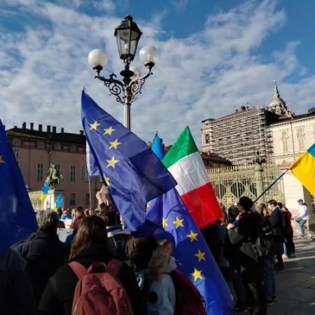 Eurobarometrul arată că europenii văd UE ca sursă de stabilitate și securitate em360