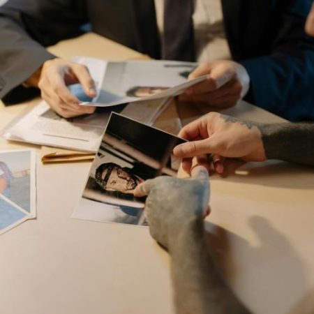 Eurojust a coordonat arestarea în Spania a patru fugari căutați de Italia em360
