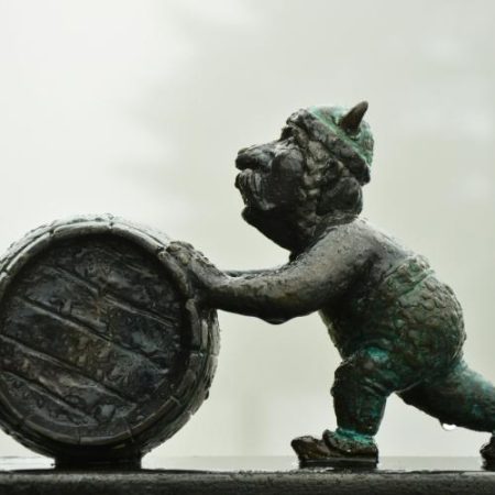 Editorul lui Astérix Obélix câștigă în instanța UE un dosar privind marca Obelix înregistrată pentru arme și explozibili em360