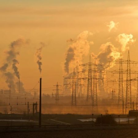 Industria europeană poate deveni mai competitivă prin electrificare dacă energia curată devine predictibilă și accesibilă em360