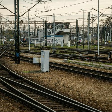 Parlamentul European aprobă reguli noi pentru coordonarea capacității feroviare transfrontaliere em360