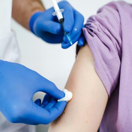 Agenția Europeană pentru Medicamente actualizează compoziția vaccinurilor antigripale pentru sezonul 2026–2027 em360