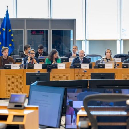 Parlamentul European și Consiliul Uniunii Europene ajung la acord pentru reguli mai simple aplicate companiilor small mid-cap em360