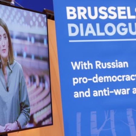 Parlamentul European deschide un canal politic cu rușii care se opun războiului și regimului Putin em360