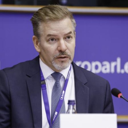OLAF și Eurofisc avertizează că e-commerce-ul alimentează frauda de TVA și vamă în Uniunea Europeană em360