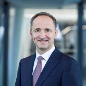 Comisia Europeană îl numește pe Jim Hagemann Snabe emisar special pentru inteligență artificială industrială em360