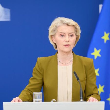 Ursula von der Leyen cere redeschiderea imediată a Strâmtorii Hormuz după acordul dintre Statele Unite și Iran em360