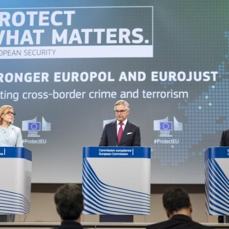 Comisia Europeană vrea să întărească Europol și Eurojust pentru a urmări mai rapid criminalitatea transfrontalieră em360