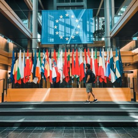 Carnegie Europe spune că noua Strategie europeană de securitate trebuie să clarifice rolul Uniunii Europene în lume em360