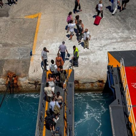 Comisia Europeană reafirmă sprijinul UE pentru reunificarea Ciprului după un record de 7,79 milioane de traversări peste Linia Verde em360